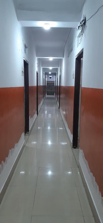 Hotel Yuvraj Патна Экстерьер фото